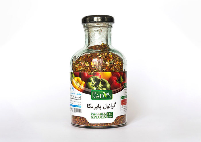 طراحی بسته بندی ادویه جات آوند استودیو