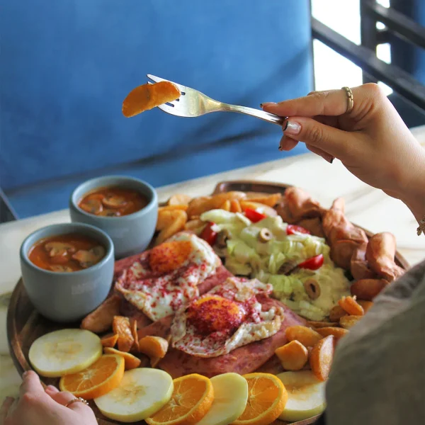 عکاسی تبلیغاتی و صنعتی ، پروژه عکاسی کافه رستوران بلک فارست